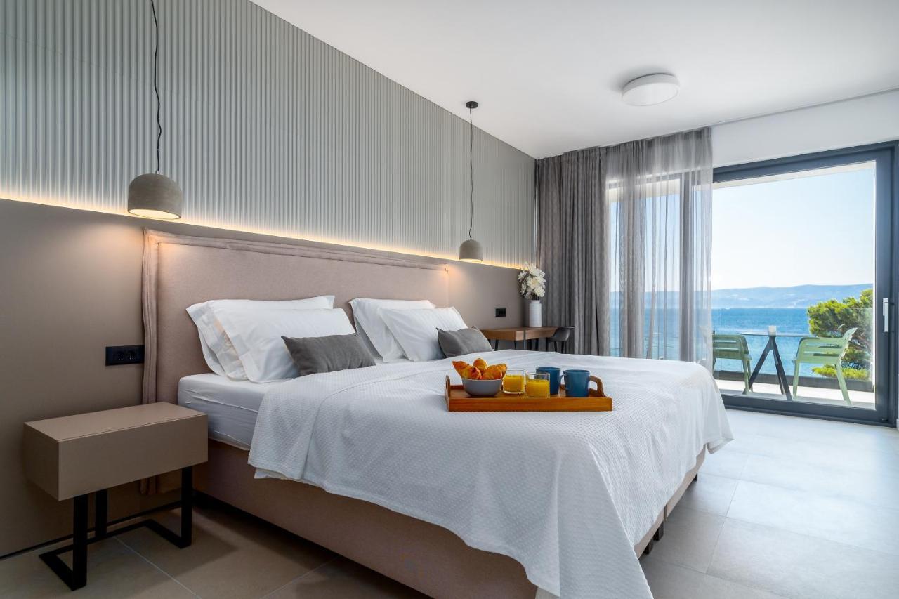 New! Villa Bava With 4 En-Suite Bedrooms, Heated 33 Sqm Pool أوميس المظهر الخارجي الصورة